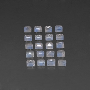 2,11 ct natürliche weißer Regenbogen-Mondstein-Edelsteine, Quadrat, Transparent