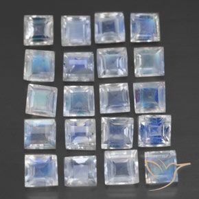 2.84 ct natürliche Bläulich-weiß Regenbogenmondstein-Edelsteine, Quadrat, Transparent