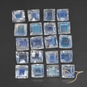 2.48 ct natürliche Bläulich-weiß Regenbogenmondstein-Edelsteine, Quadrat, Transparent