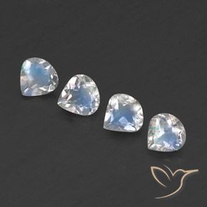 1.35 ct natürliche Bläulich-weiß Regenbogenmondstein-Edelsteine, Birnenform, Transparent