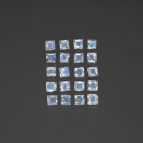 2.47 ct natürliche Bläulich-weiß Regenbogenmondstein-Edelsteine, Quadrat, Transparent
