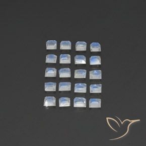 2.61 ct natürliche Bläulich-weiß Regenbogenmondstein-Edelsteine, Quadrat, Transparent