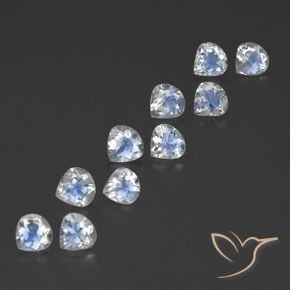 3.77 ct natürliche Bläulich-weiß Regenbogenmondstein-Edelsteine, Birnenform, Transparent