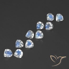 2.85 ct natürliche Bläulich-weiß Regenbogenmondstein-Edelsteine, Birnenform, Transparent