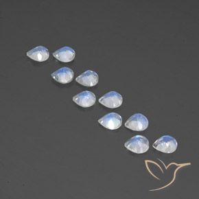 3.78 ct natürliche Bläulich-weiß Regenbogenmondstein-Edelsteine, Birnenform, Transparent