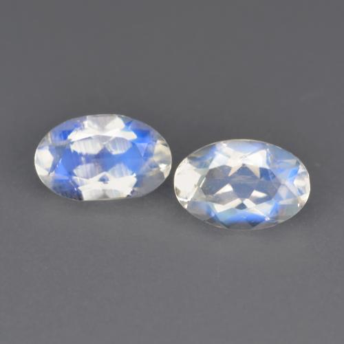 0,79 ct natürliche weißer Regenbogen-Mondstein-Edelsteine, Oval Schliff, Transparent
