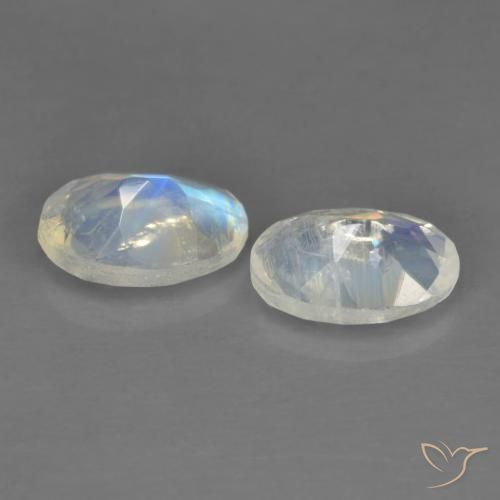 1.27 ct natürliche Bläulich-weiß Regenbogenmondstein-Edelsteine, Oval, Transparent