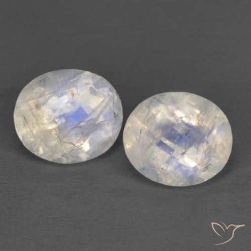 2.43 ct natürliche Bläulich-weiß Regenbogenmondstein-Edelsteine, Oval, Lichtdurchlässig
