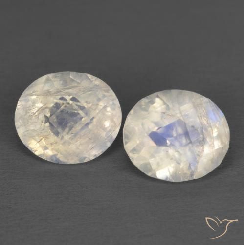 2.25 ct natürliche Bläulich-weiß Regenbogenmondstein-Edelsteine, Oval, Transparent