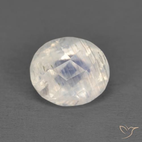 1.25ct Natürlicher Bläulich-weiß Regenbogenmondstein, Oval, Transparent