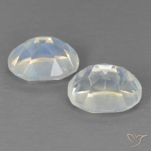 4.18 ct natürliche Bläulich-weiß Regenbogenmondstein-Edelsteine, Oval, Transparent