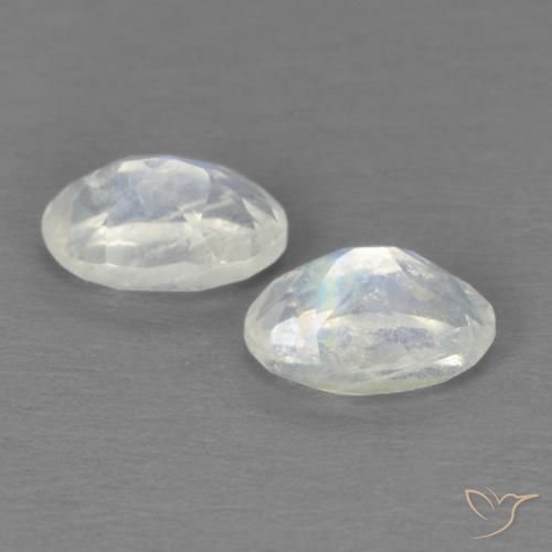 1.02 ct natürliche Bläulich-weiß Regenbogenmondstein-Edelsteine, Oval, Transparent