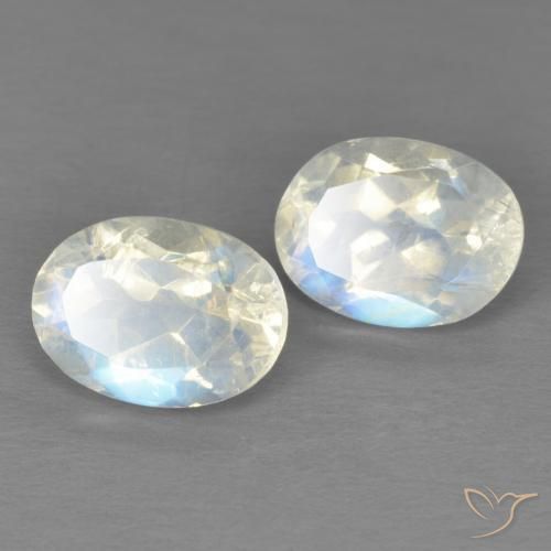 2.87 ct natürliche Bläulich-weiß Regenbogenmondstein-Edelsteine, Oval, Transparent