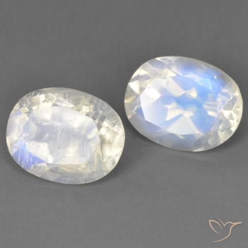 3.87 ct natürliche Bläulich-weiß Regenbogenmondstein-Edelsteine, Oval, Transparent