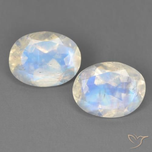 3.10ctw Natürlicher Bläulich-weiß Regenbogenmondstein, Oval, Transparent
