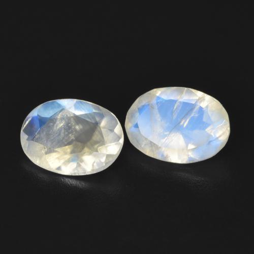 1.11 ct natürliche Bläulich-weiß Regenbogenmondstein-Edelsteine, Oval, Transparent