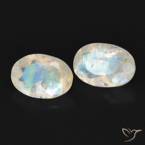 1.51 ct natürliche Bläulich-weiß Regenbogenmondstein-Edelsteine, Oval, Transparent