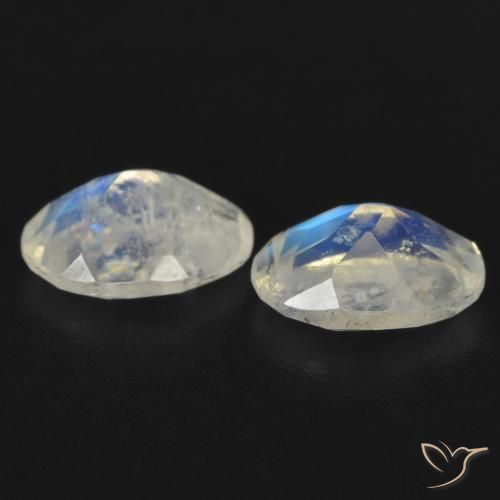 1.47 ct natürliche Bläulich-weiß Regenbogenmondstein-Edelsteine, Oval, Transparent