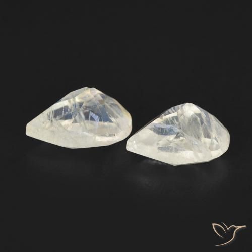 0.88 ct natürliche Bläulich-weiß Regenbogenmondstein-Edelsteine, Birnenform, Transparent