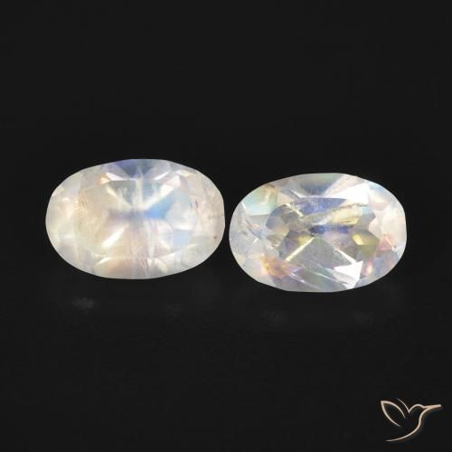 1.09 ct natürliche Bläulich-weiß Regenbogenmondstein-Edelsteine, Oval, Transparent