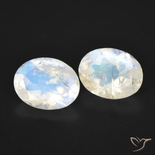 3.48 ct natürliche Bläulich-weiß Regenbogenmondstein-Edelsteine, Oval, Transparent