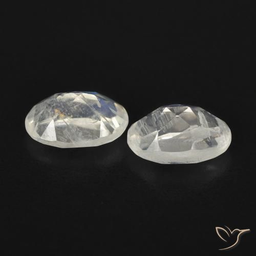 0.95 ct natürliche Bläulich-weiß Regenbogenmondstein-Edelsteine, Oval, Transparent