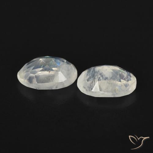 0.82 ct natürliche Bläulich-weiß Regenbogenmondstein-Edelsteine, Oval, Transparent