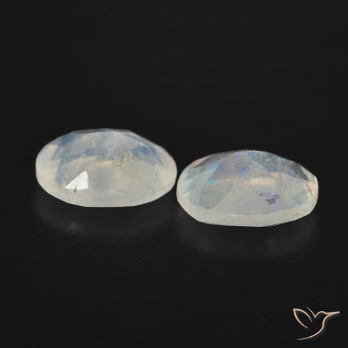 2.28 ct natürliche Bläulich-weiß Regenbogenmondstein-Edelsteine, Oval, Transparent