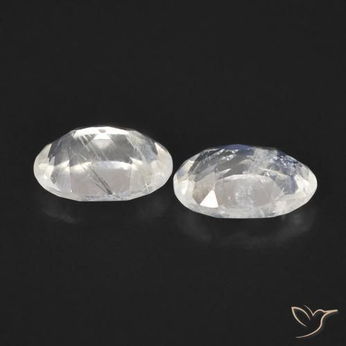 0.88 ct natürliche Bläulich-weiß Regenbogenmondstein-Edelsteine, Oval, Transparent