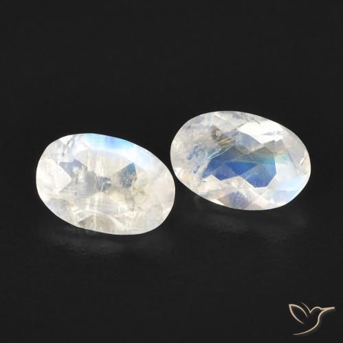 0.81 ct natürliche Bläulich-weiß Regenbogenmondstein-Edelsteine, Oval, Transparent