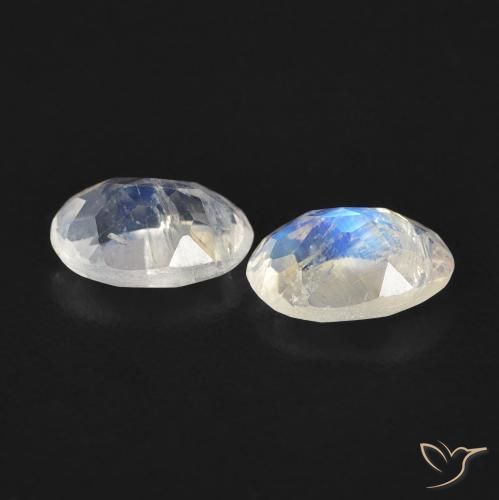 0.84 ct natürliche Bläulich-weiß Regenbogenmondstein-Edelsteine, Oval, Transparent