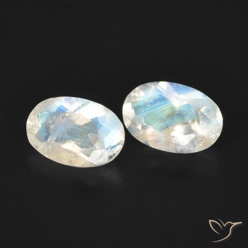 0.87 ct natürliche Bläulich-weiß Regenbogenmondstein-Edelsteine, Oval, Transparent