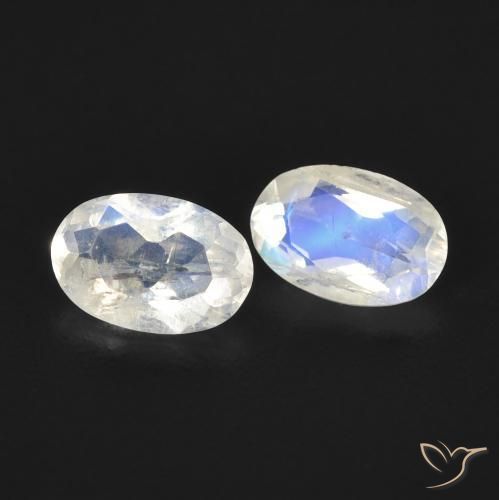 0.73 ct natürliche Bläulich-weiß Regenbogenmondstein-Edelsteine, Oval, Transparent