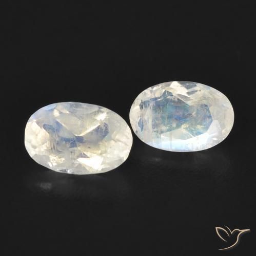 0.88 ct natürliche Bläulich-weiß Regenbogenmondstein-Edelsteine, Oval, Transparent