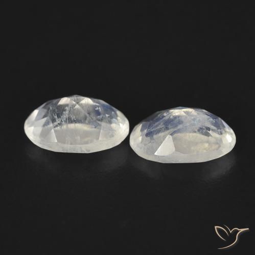 0.85 ct natürliche Bläulich-weiß Regenbogenmondstein-Edelsteine, Oval, Transparent