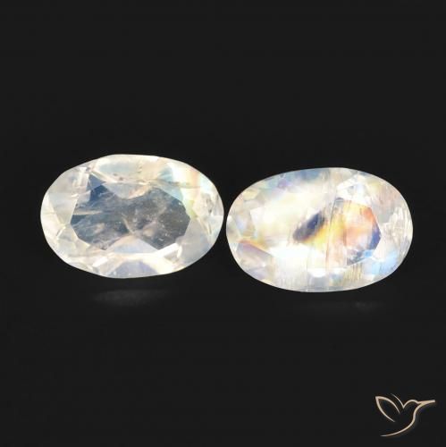 0.83 ct natürliche Bläulich-weiß Regenbogenmondstein-Edelsteine, Oval, Transparent