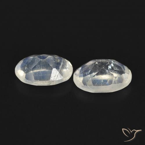 0.90 ct natürliche Bläulich-weiß Regenbogenmondstein-Edelsteine, Oval, Transparent