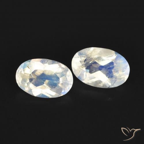 0.89 ct natürliche Bläulich-weiß Regenbogenmondstein-Edelsteine, Oval, Transparent