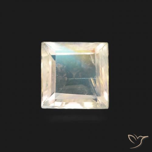 0.50ct Natürlicher Bläulich-weiß Regenbogenmondstein, Quadrat, Transparent
