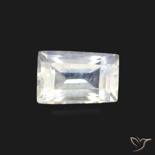 0.60ct Natürlicher Bläulich-weiß Regenbogenmondstein, Baguette, Transparent