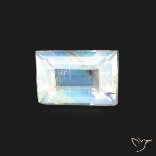 0.47ct Natürlicher Bläulich-weiß Regenbogenmondstein, Baguette, Transparent
