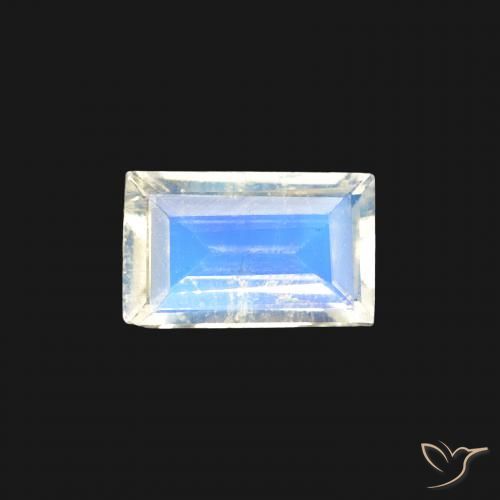 0.34ct Natürlicher Bläulich-weiß Regenbogenmondstein, Baguette, Transparent