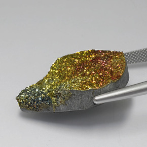 9,17 ctw natürlicher Mehrfarbig Regenbogenpyrit, Birnenform, Lichtundurchlässig