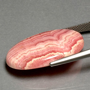 30,35 ctw natürlicher mehrfarbiger Rhodochrosit, Oval Schliff, Lichtundurchlässig