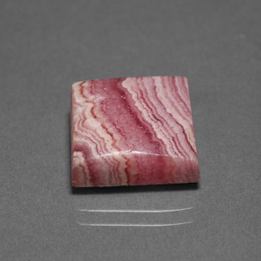 10,68 ctw natürlicher mehrfarbiger Rhodochrosit, Quadrat, Lichtundurchlässig