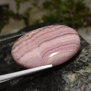 20,56 ctw natürlicher mehrfarbiger Rhodochrosit, Oval Schliff, Lichtundurchlässig