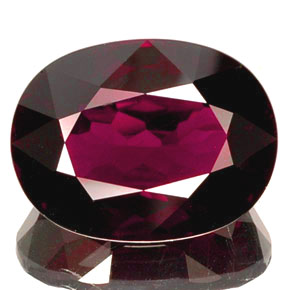 18,30 ctw natürlicher roter Rhodolith, Oval Schliff, VVS