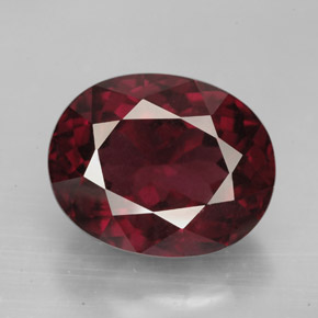 13,17 ctw natürlicher roter Rhodolith, Oval Schliff, VS