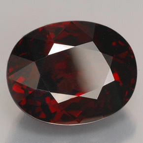 12,25 ctw natürlicher roter Rhodolith, Oval Schliff, VVS-VS