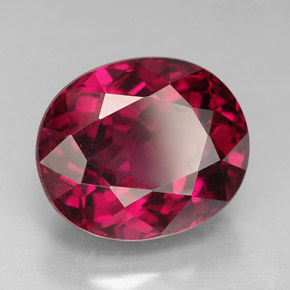 9,82 ctw natürlicher roter Rhodolith, Oval Schliff, VS